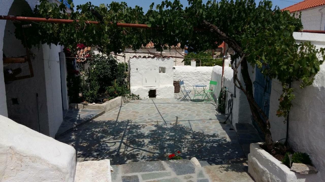 Lovely Traditionnal House With Sea View Tiros Luaran gambar