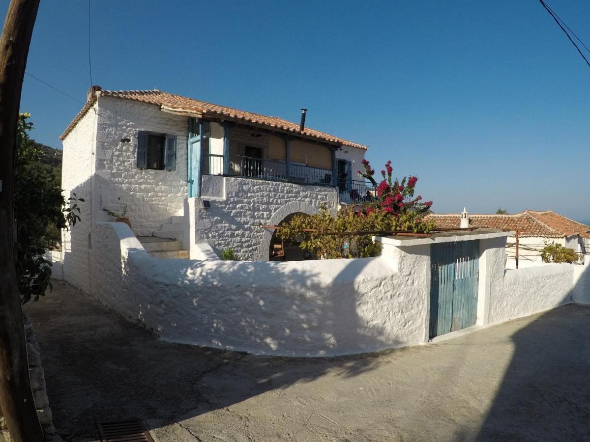 Lovely Traditionnal House With Sea View Tiros Luaran gambar