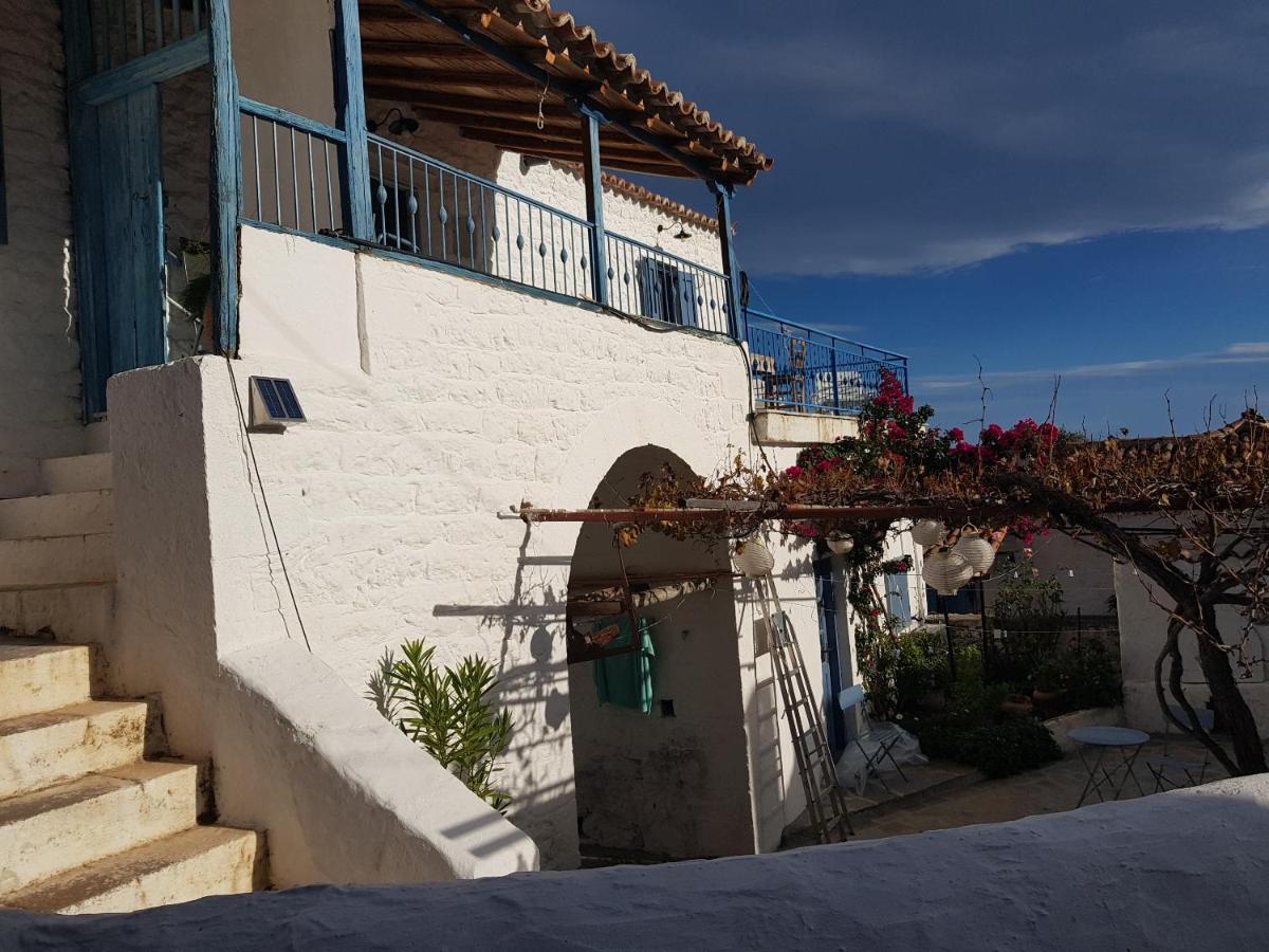 Lovely Traditionnal House With Sea View Tiros Luaran gambar